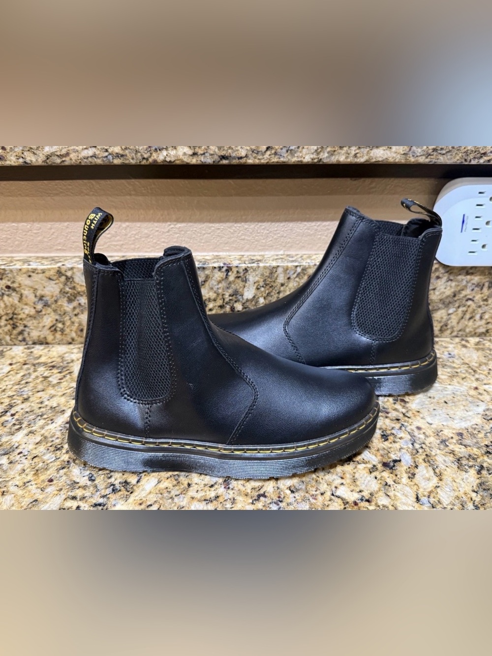 New Dr. Martens Black Dorrian Chelsea Boot Shoe Women's Size 8